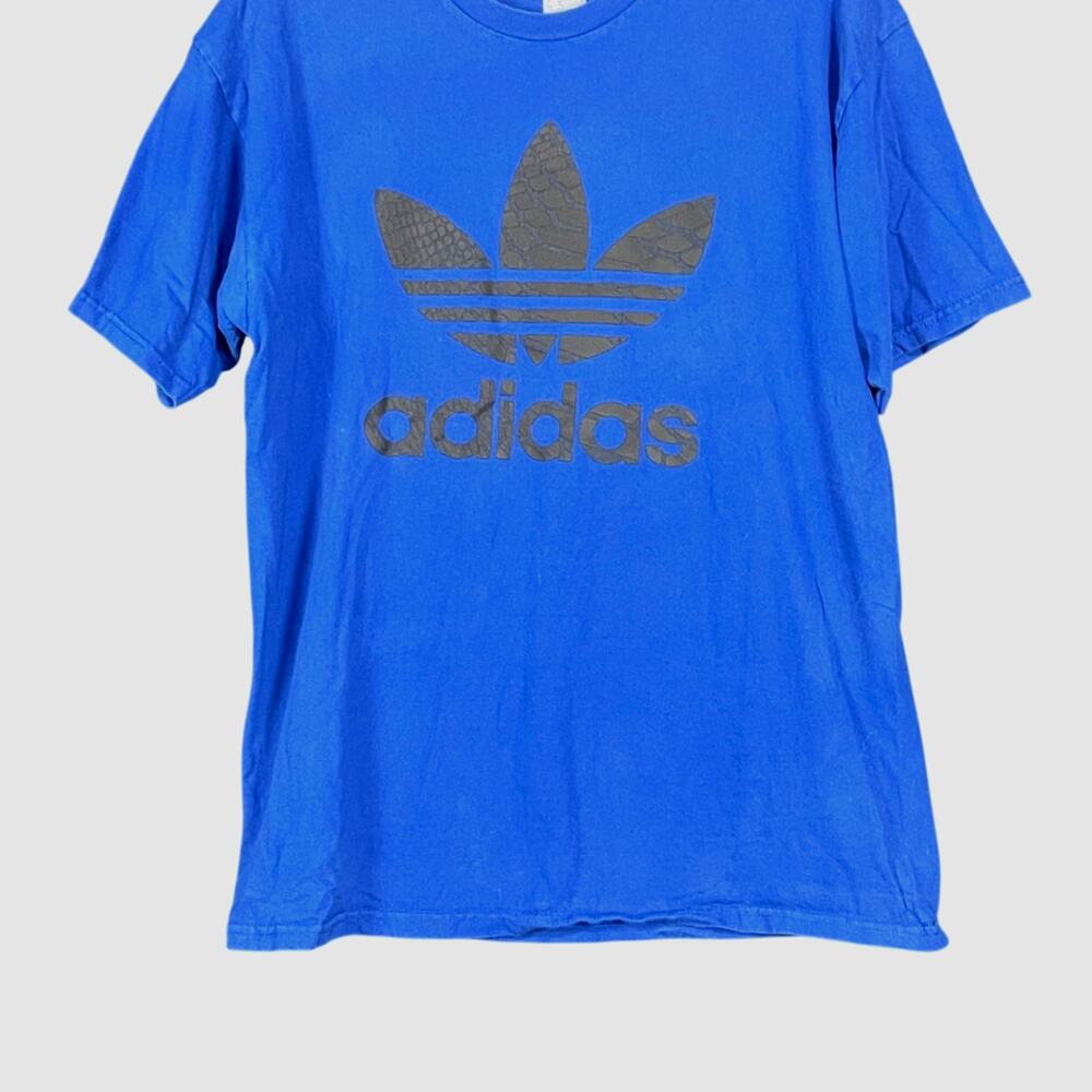 Adidas brand Men's logo t shirt  XL size